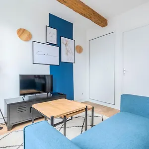 One-bedroom In Old France